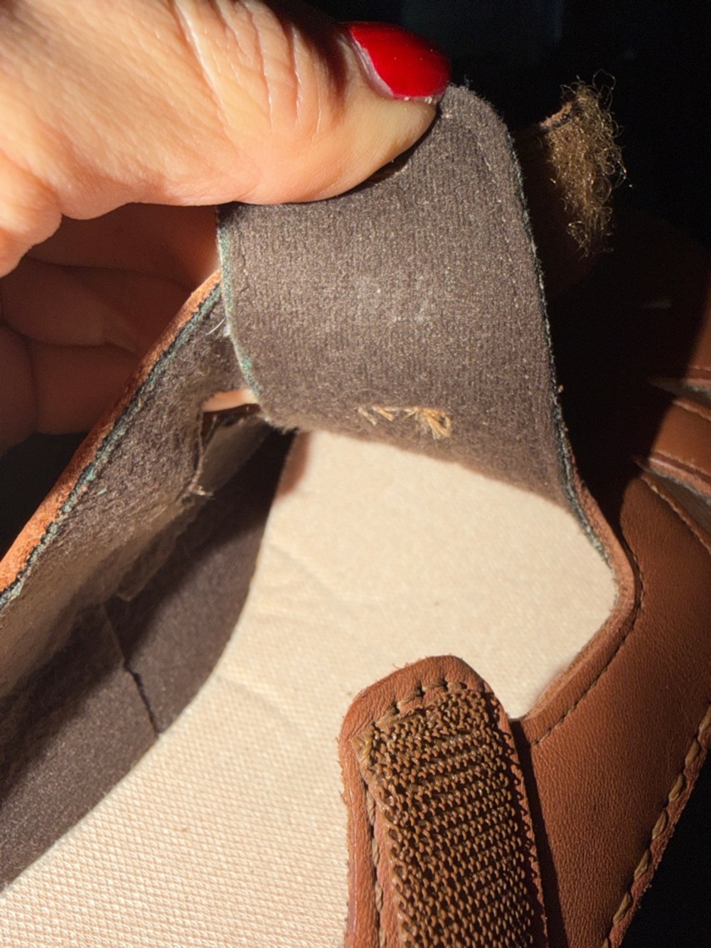 SAS ROAMER WALKING SHOES, T-Strap, Chestnut, 8 Medium - Picture 8 of 10